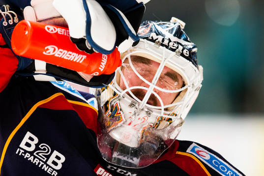 Djurgårdens målvakt Mikael Tellqvist