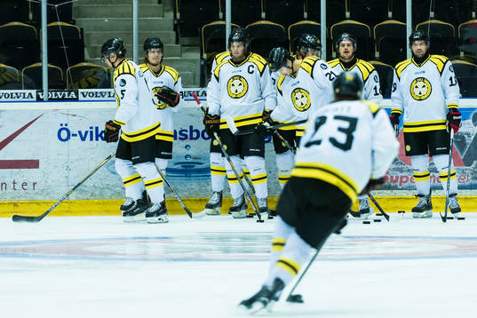 Brynäs spelare värmer upp