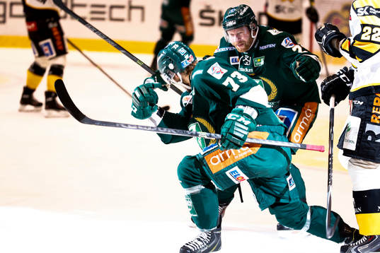 Färjestads Anton Grundel jublar