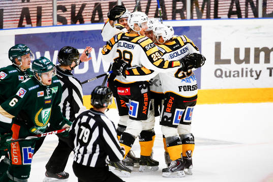 Skellefteås spelare jublar
