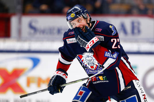 Linköpings Carl Dahlström jublar