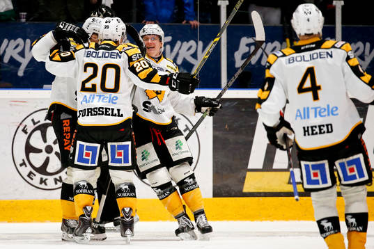 Skellefteås spelare jublar
