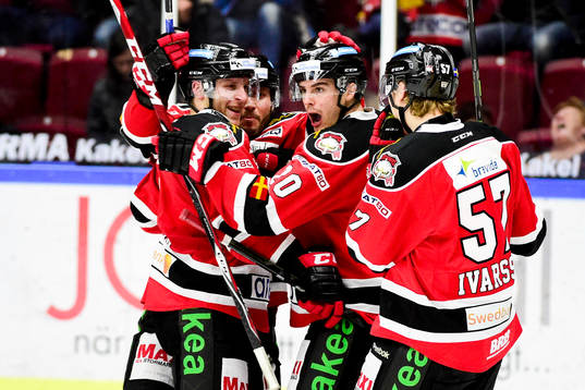 Malmö Redhawks Henrik Hetta (m) jublar ihop med sina