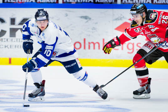 Karlskogas Marcus Nilsson jagas av Malmö Redhawks Yanick