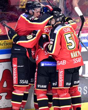 Luleåsspelare jublar