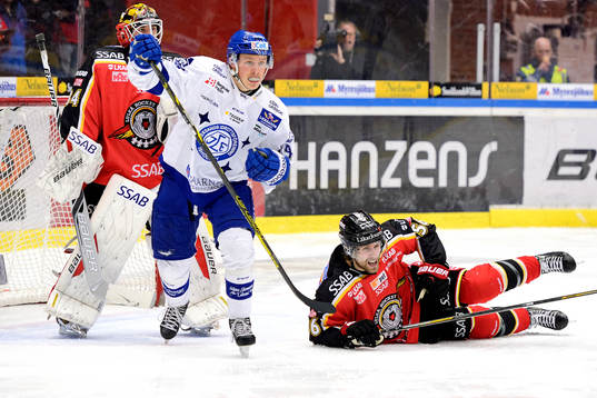 Luleås Jonathan Sigalet hamnar på isen