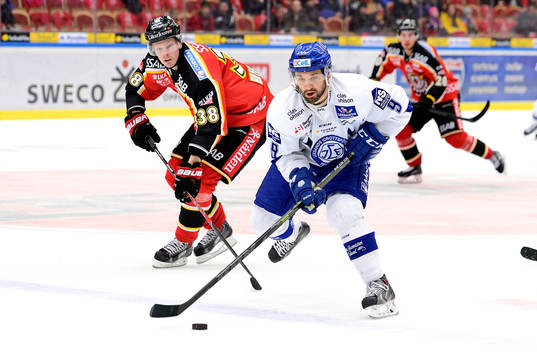 Leksands Eric Himelfrab med pucken