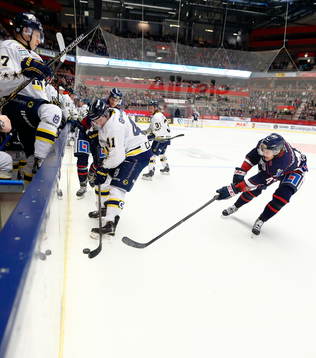 s Chris Campoli, Linköpings Oscar Sundh