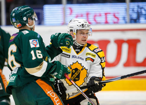 Färjestads Joakim Nygård och Skellefteås Janne Pesonen