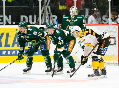 Färjestads Shawn Lalonde, Joakim Hillding och Skellefteås
