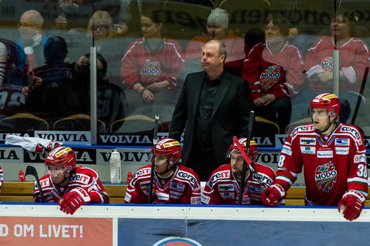 Modos tränare Per-Erik Johnsson