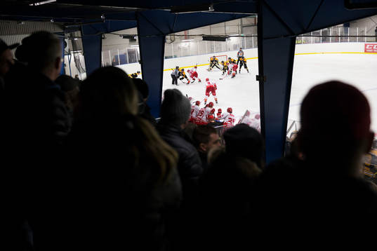 Kirseberg ishall från läktaren