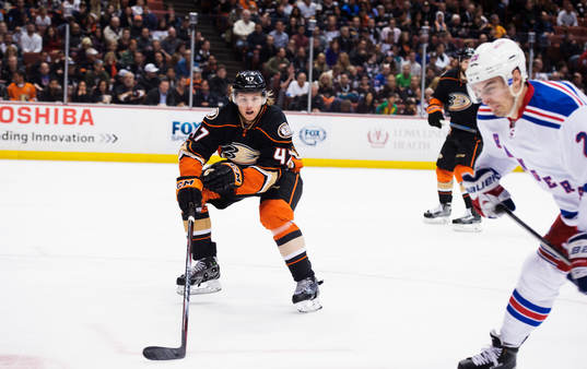 Anaheims Hampus Lindholm