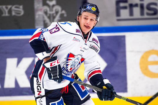 Linköpings Jakub Vrana före ishockeymatchen i SHL mellan