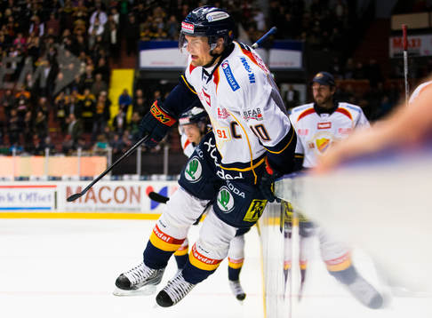 under ishockeymatchen i SHL mellan Brynäs och Djurgården