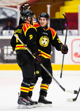 Brynäs Niclas Andersén jublar