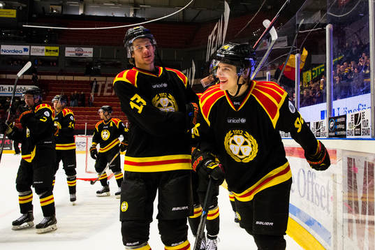 Brynäs Brynäs Sondre Olden och Oskar Lindblom och övriga