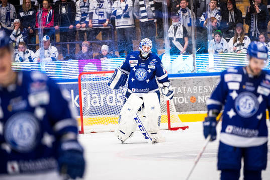 Leksands målvakt Oscar Alsenfelt  deppar