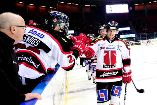 Örebros Anders Eriksson jublar