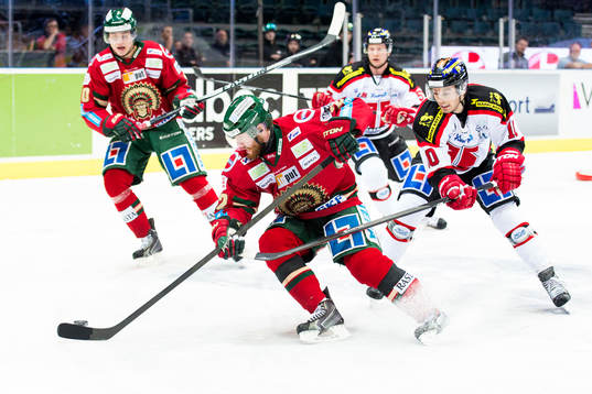 Frölundas Robin Figren och Örebros Derek Ryan