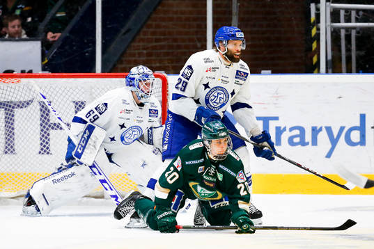 Färjestads Jakub Klepis och Leksands Joonas Rönnberg