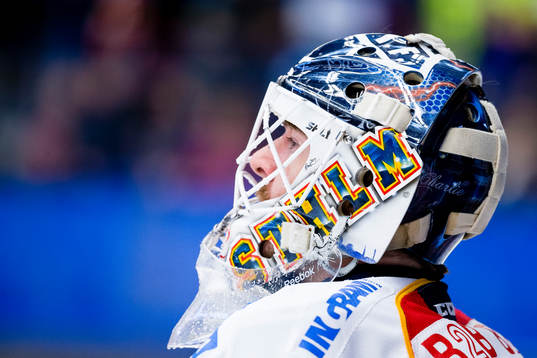 Djurgårdens  målvakt Mikael Tellqvist