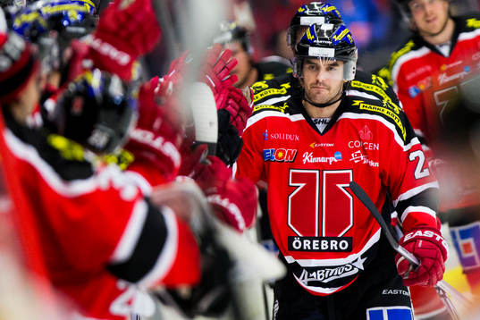 Örebros Martin Johansson jublar