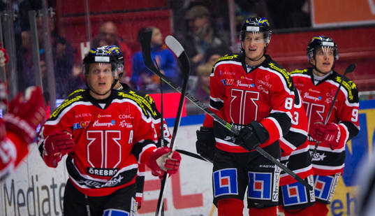 Örebros Mikko Lehtonen jublar vid 1-0