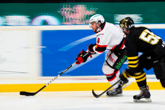 s Nils Bäckström