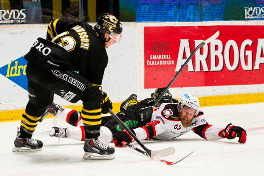 s Marcus Jonsson och Malmö Redhawks David Liffiton