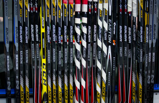 Brynäs ishockeyklubbor