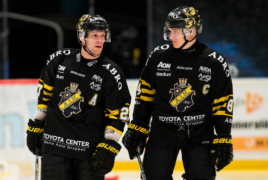s Jordan Hendry och Patric Blomdahl