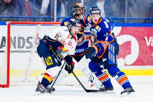 Djurgårdens Steve Saviano och Växjös Niclas Lundgren
