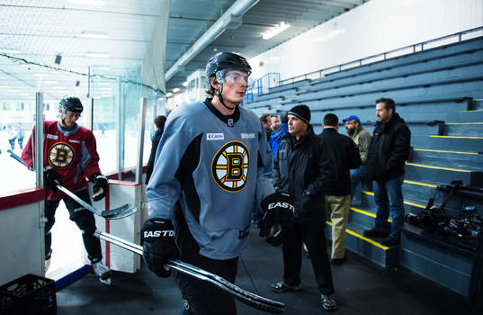 Loui Eriksson lämnar Boston Bruins träning