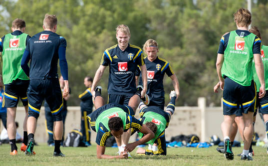 Sveriges Oscar Lewicki och Isaac Kiese Thelin