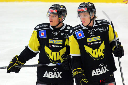 Västerås Nicholas Angell (v) och Jonas Emmerdahl