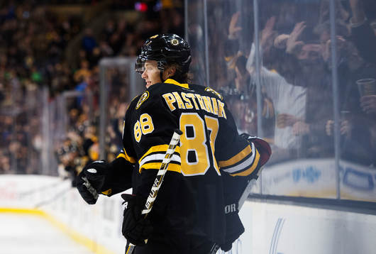 Bostons David Pastrnak jublar
