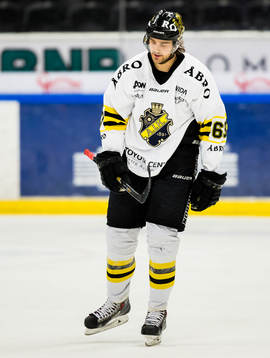 s målskytt Joakim Hagelin deppar