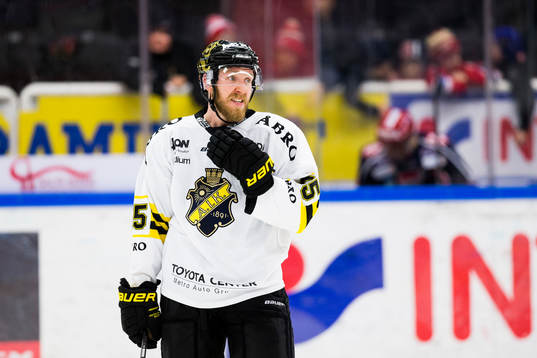 s Nils Bäckström