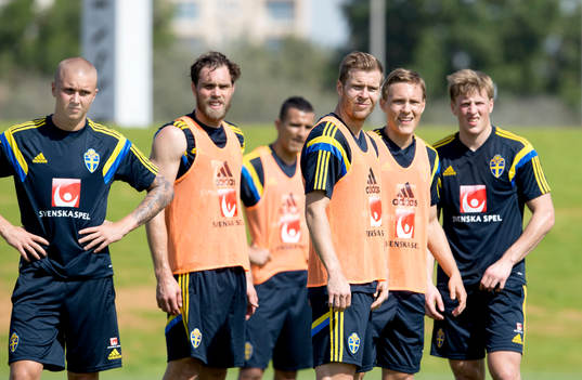 Sveriges Sebastian Holmén, Johan Elmander, Nabil Bahoui,