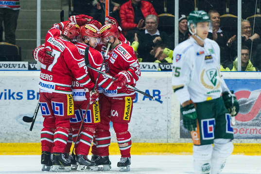 Modos Joonas Nättinen gör 1-0 målet