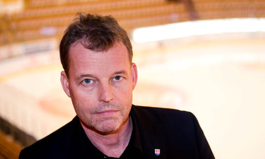 Timrås klubbdirektör Lars Nolander innan matchen i