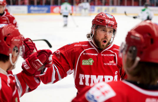 Timrås André Hult jublar