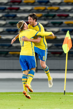 Sveriges Marcus Rohdén och Nicklas Bärkroth jublar