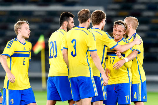 Sveriges Nicklas Bärkroth jublar