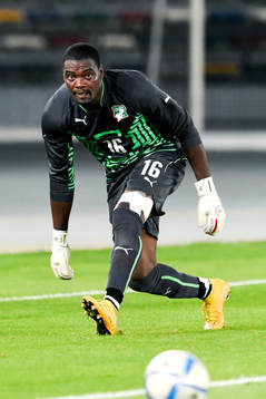 Elfenbenskustens målvakt Sylvain Gbohouo