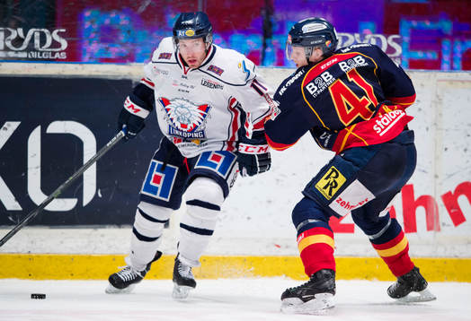 Linköpings Jacob Micflikier och Djurgården Alexander Falk