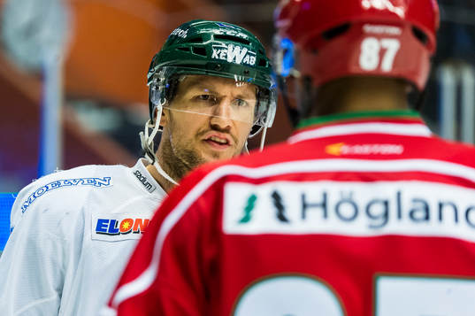Modos Donald Brashear och Färjestads Ole-Kristian