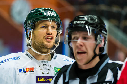 Modos Donald Brashear och Färjestads Ole-Kristian