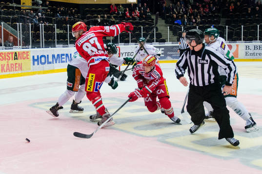 Modos Donald Brashear och Färjestads Ole-Kristian
